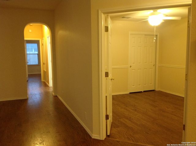 9030 Pinseeker, Selma, TX 78154