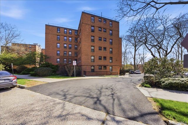 161 Pearsall Drive 2B, Mount Vernon, NY 10552