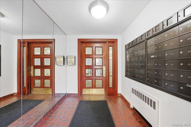 161 Pearsall Drive 2B, Mount Vernon, NY 10552