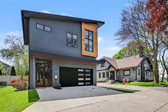 14 Trowbridge Street, Grand Rapids, MI 49503