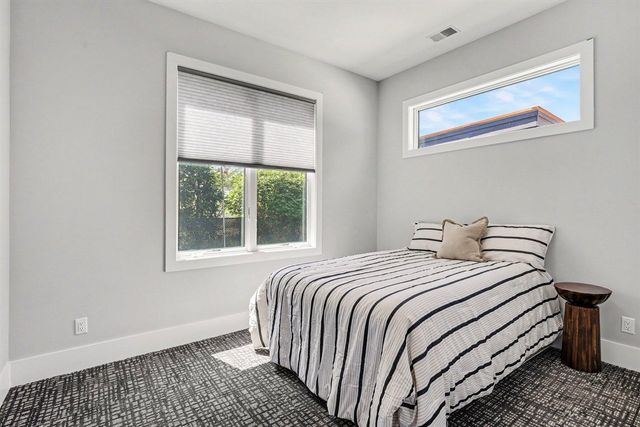 14 Trowbridge Street, Grand Rapids, MI 49503