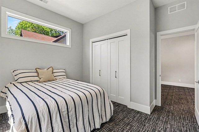 14 Trowbridge Street, Grand Rapids, MI 49503