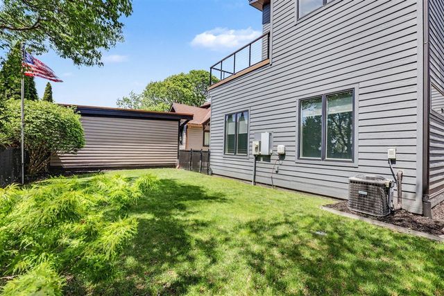 14 Trowbridge Street, Grand Rapids, MI 49503