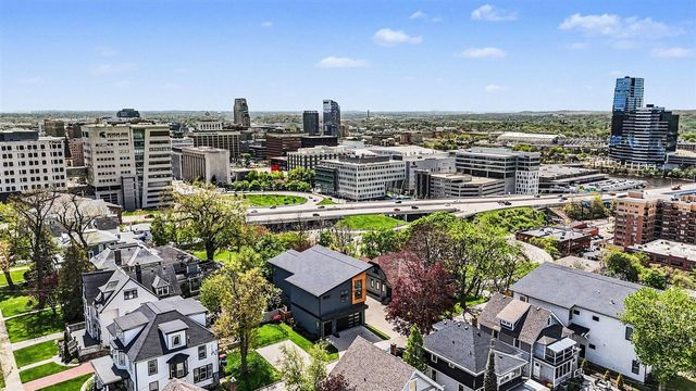 14 Trowbridge Street, Grand Rapids, MI 49503