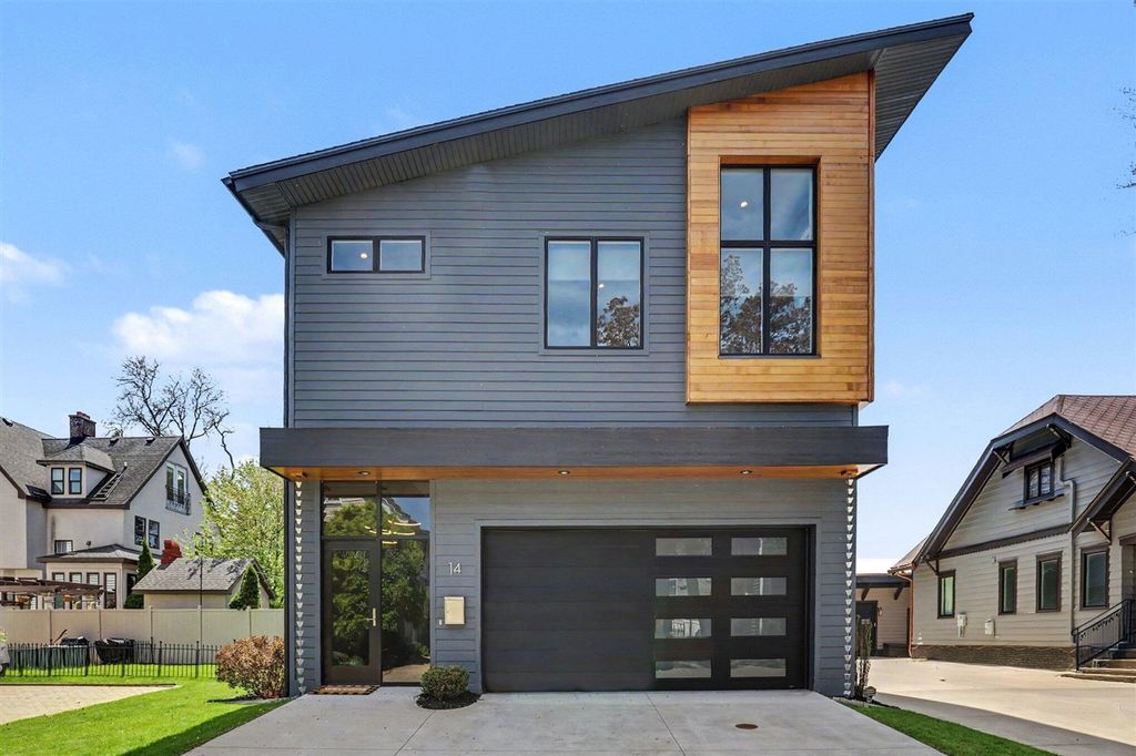 14 Trowbridge Street, Grand Rapids, MI 49503