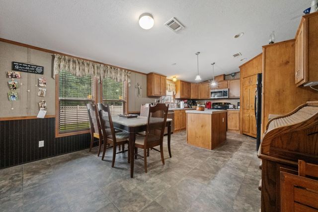 470 Antigua Drive, Point Blank, TX 77364
