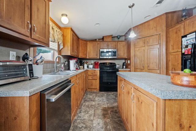 470 Antigua Drive, Point Blank, TX 77364