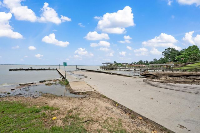 470 Antigua Drive, Point Blank, TX 77364