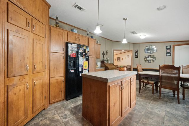 470 Antigua Drive, Point Blank, TX 77364