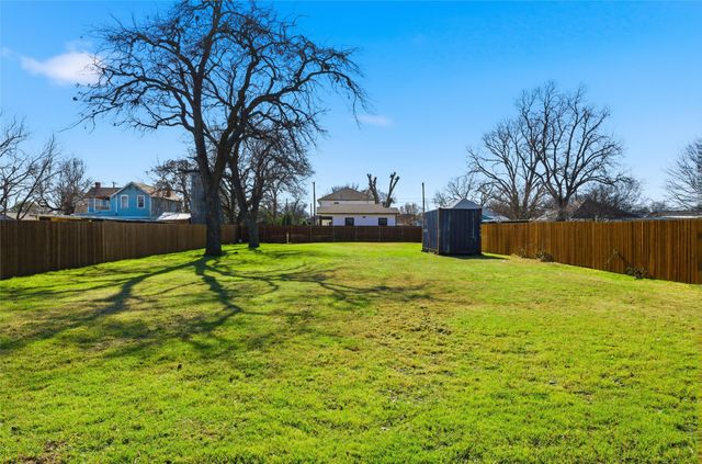 3008 S 3rd Street, Waco, TX 76706