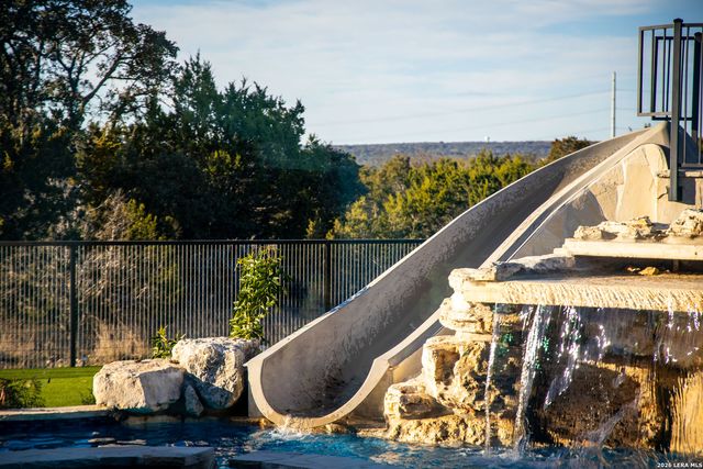 340 Copper Crest, New Braunfels, TX 78132