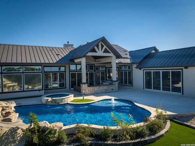 340 Copper Crest, New Braunfels, TX 78132