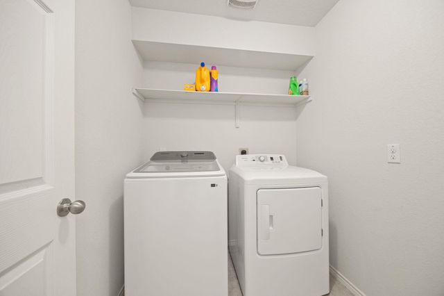 149 Rearden BLVD, Jarrell, TX 76537