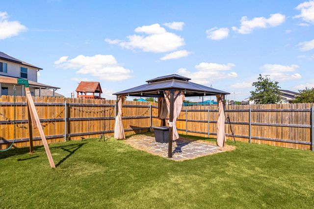 149 Rearden BLVD, Jarrell, TX 76537