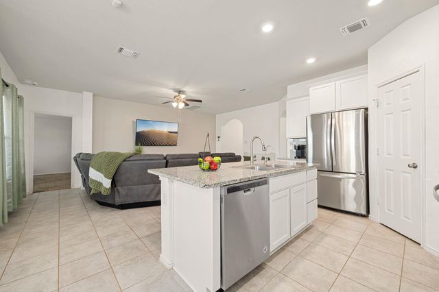 149 Rearden BLVD, Jarrell, TX 76537