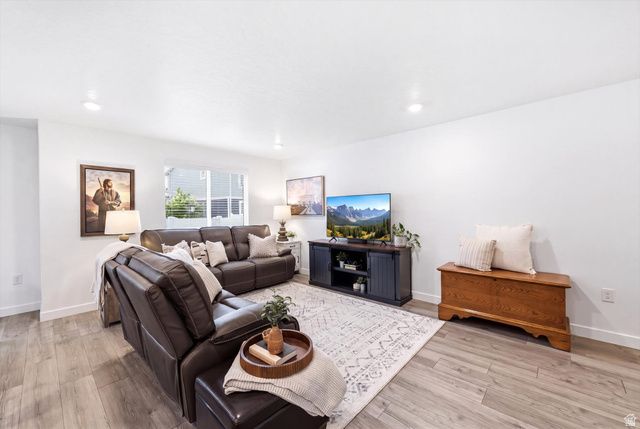 1123 W HIDDEN SPRING DR, Santaquin, UT 84655