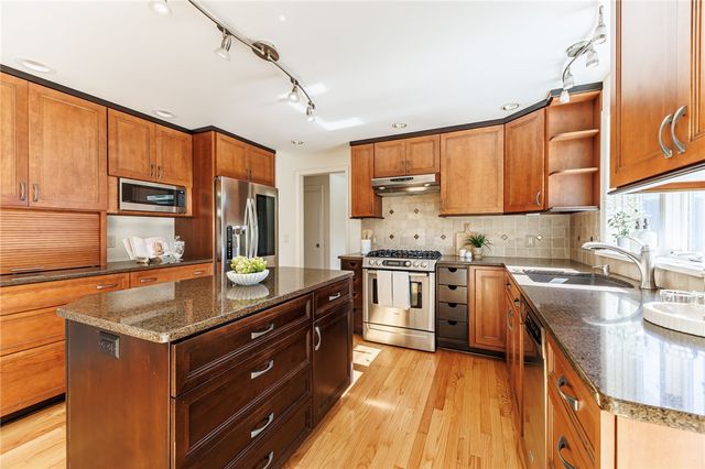 5 Wolf Trapp, Pittsford, NY 14534
