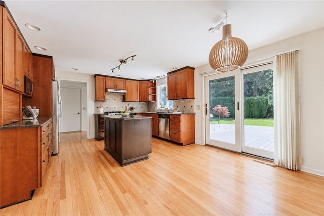 5 Wolf Trapp, Pittsford, NY 14534