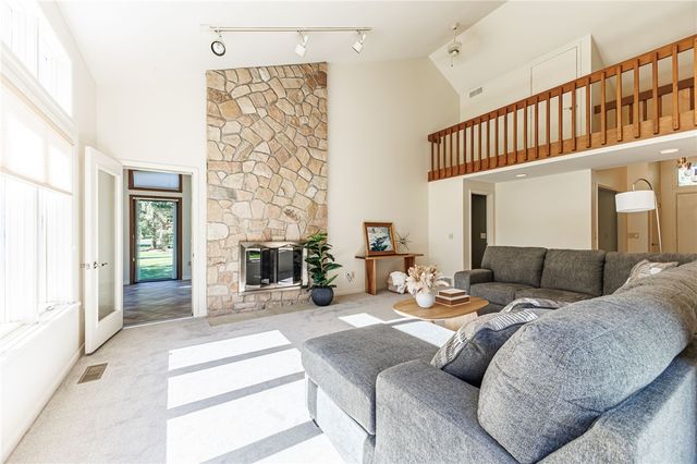 5 Wolf Trapp, Pittsford, NY 14534