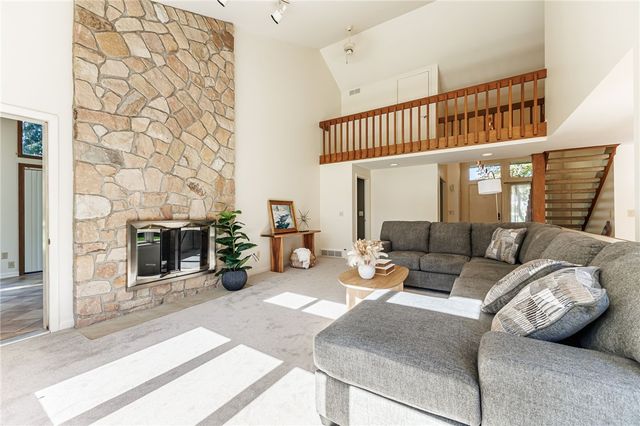 5 Wolf Trapp, Pittsford, NY 14534