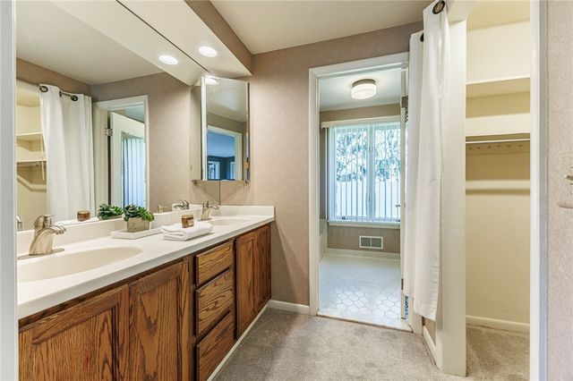 5 Wolf Trapp, Pittsford, NY 14534