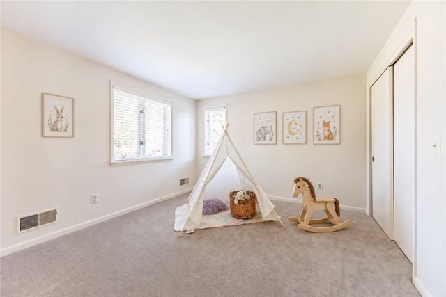 5 Wolf Trapp, Pittsford, NY 14534