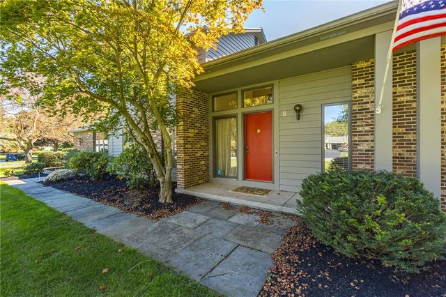 5 Wolf Trapp, Pittsford, NY 14534