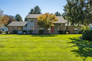 5 Wolf Trapp, Pittsford, NY 14534