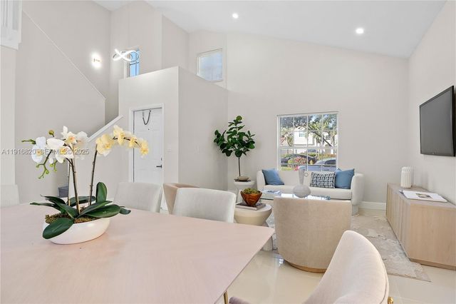 1223 NW 125th Ter, Sunrise, FL 33323