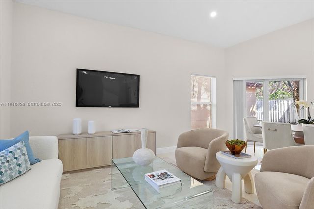 1223 NW 125th Ter, Sunrise, FL 33323