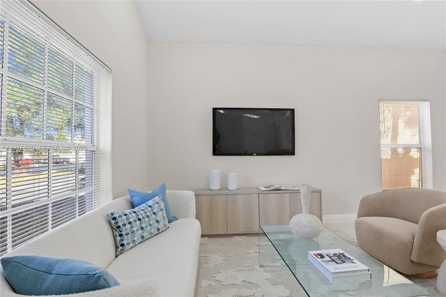 1223 NW 125th Ter, Sunrise, FL 33323