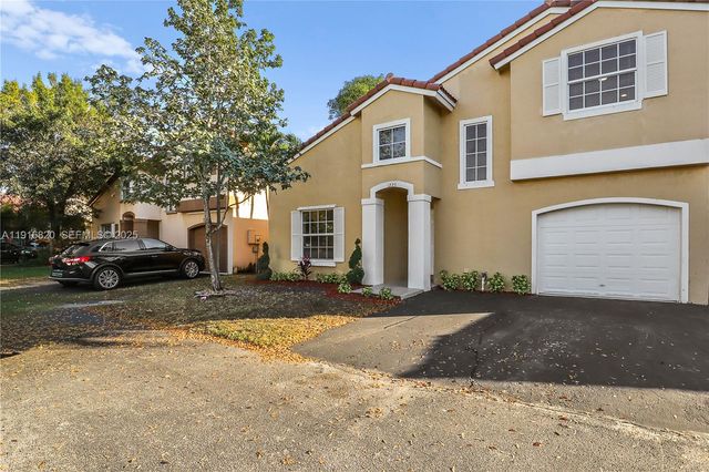 1223 NW 125th Ter, Sunrise, FL 33323