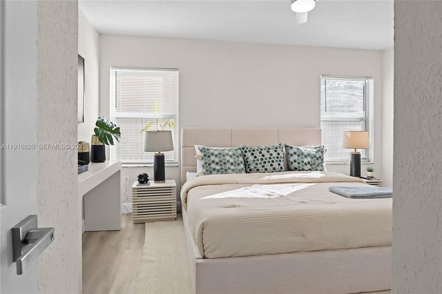 1223 NW 125th Ter, Sunrise, FL 33323