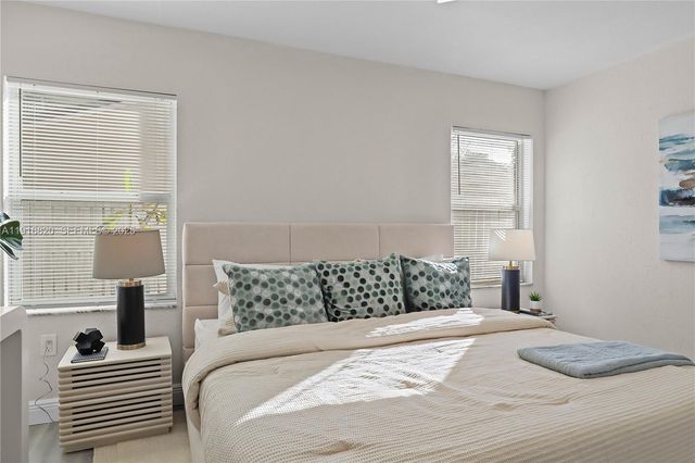 1223 NW 125th Ter, Sunrise, FL 33323