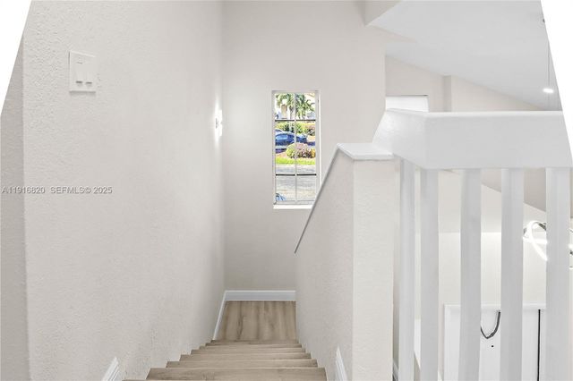 1223 NW 125th Ter, Sunrise, FL 33323