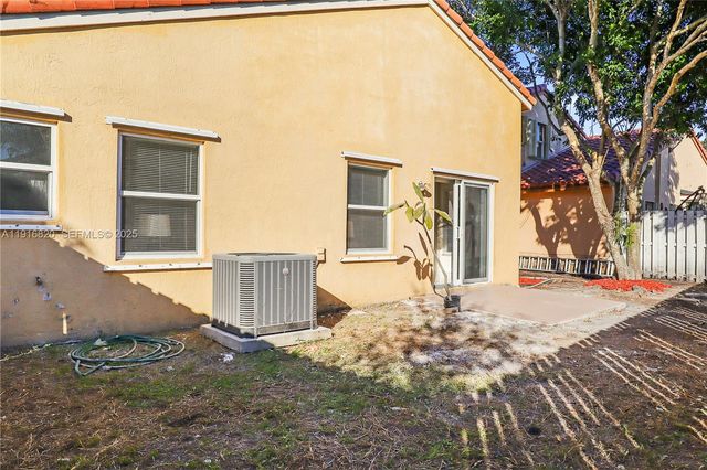 1223 NW 125th Ter, Sunrise, FL 33323