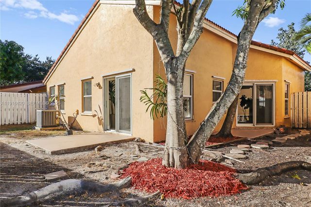 1223 NW 125th Ter, Sunrise, FL 33323