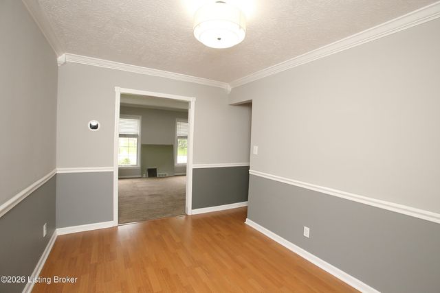 10110 Saint Rene Rd, Louisville, KY 40299