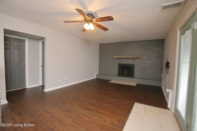 10110 Saint Rene Rd, Louisville, KY 40299
