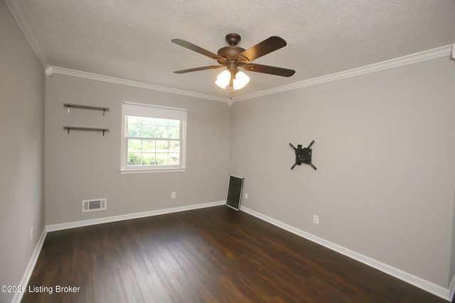 10110 Saint Rene Rd, Louisville, KY 40299