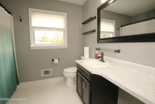 10110 Saint Rene Rd, Louisville, KY 40299