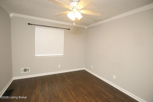 10110 Saint Rene Rd, Louisville, KY 40299