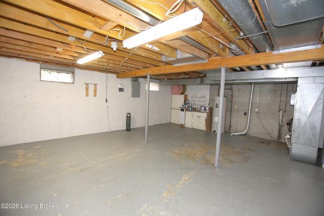 10110 Saint Rene Rd, Louisville, KY 40299