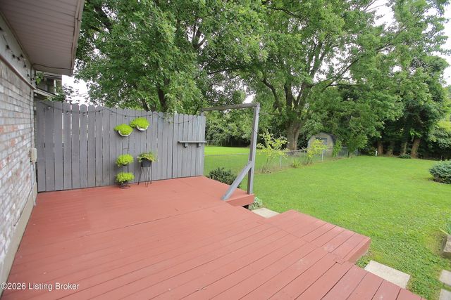 10110 Saint Rene Rd, Louisville, KY 40299