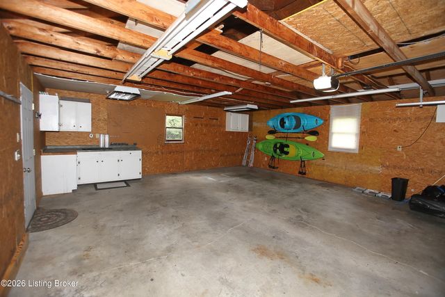 10110 Saint Rene Rd, Louisville, KY 40299