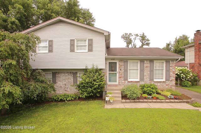 10110 Saint Rene Rd, Louisville, KY 40299