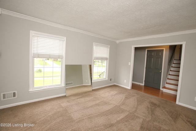 10110 Saint Rene Rd, Louisville, KY 40299