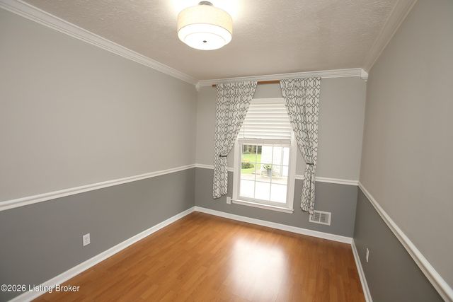10110 Saint Rene Rd, Louisville, KY 40299