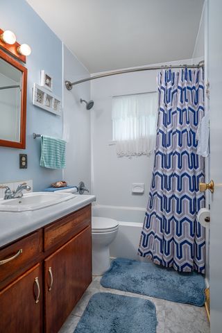 979 N Lincoln Avenue, Davenport, IA 52804