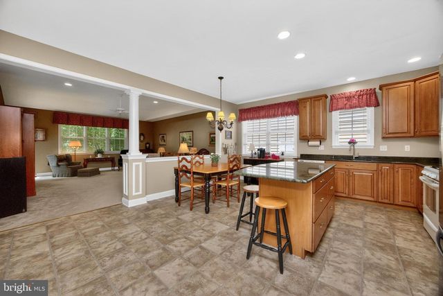 4372 SWEETBRIAR DR, Collegeville, PA 19426